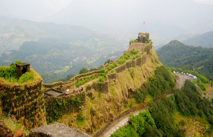 Top 12 Amazing Hill Forts in Maharashtra - Orient Rail Journeys